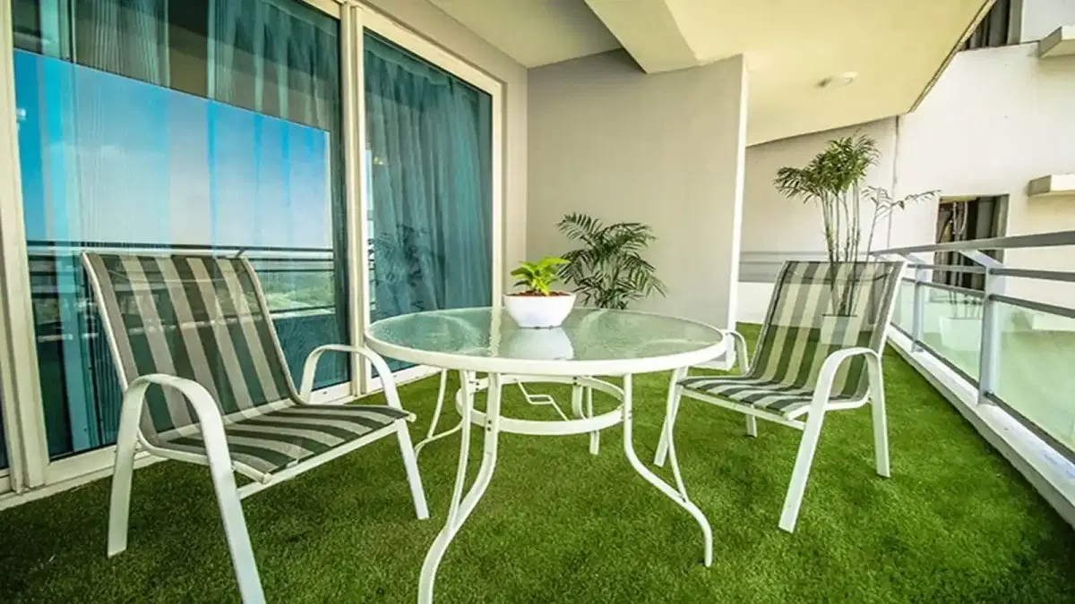 6933f2e3ce2196ec36d90453