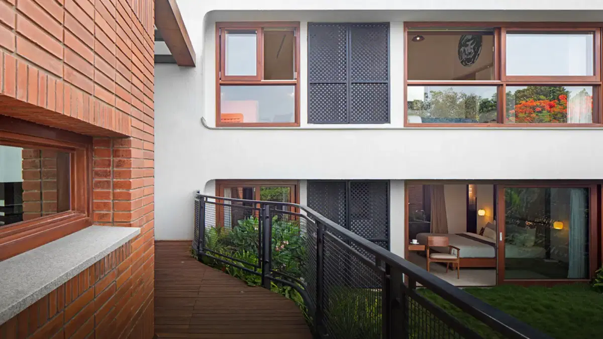 After the rain exterior 4