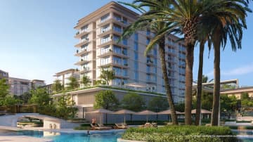 Emaar Avonlea's stunning pond pool at Rashid Yachts and Marina, blending elegance with serene waters.